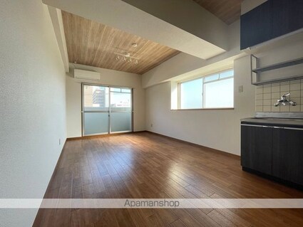 フォレスト三番町[1R/27.14m2]のリビング・居間