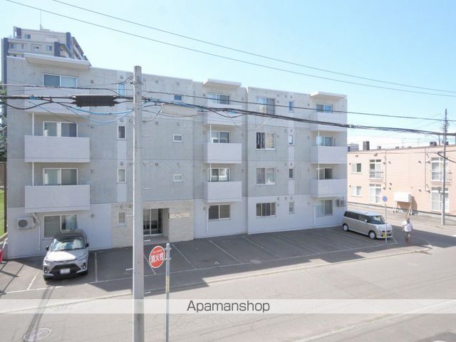 A BOND平岸の外観写真