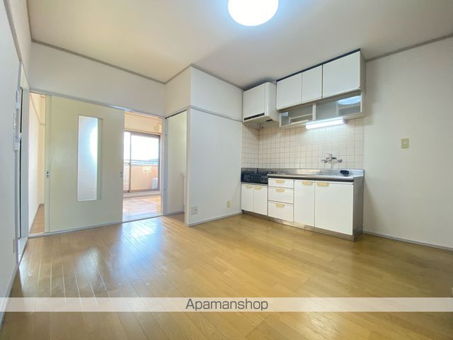 apartment 埼玉県八潮市緑町２丁目27-10
地図を見る