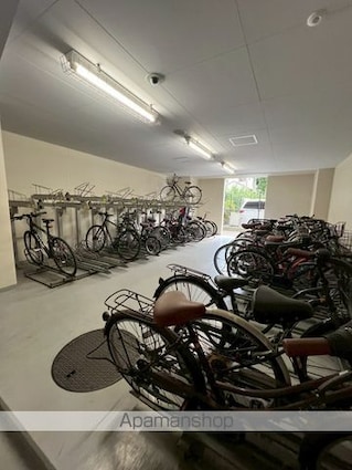 東京都新宿区高田馬場４丁目[2LDK/56.56m2]の共用部2