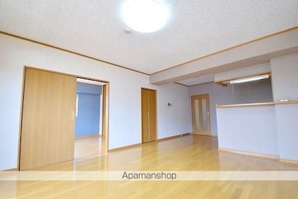 メゾン・ルポ[2LDK/67.68m2]のリビング・居間