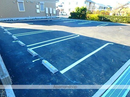 アロームライト[1LDK/32.77m2]の駐車場1