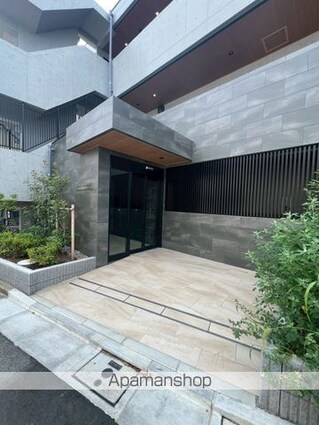 東京都中野区沼袋２丁目[2LDK/49.62m2]のエントランス