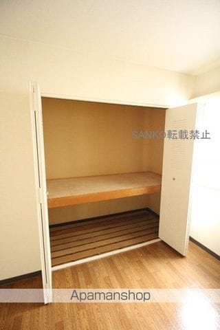 ビッグバーンズマンション北郷IIIAの内装写真