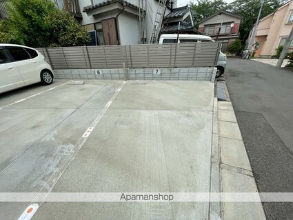 メゾンイガラシ[2LDK/48.31m2]の駐車場