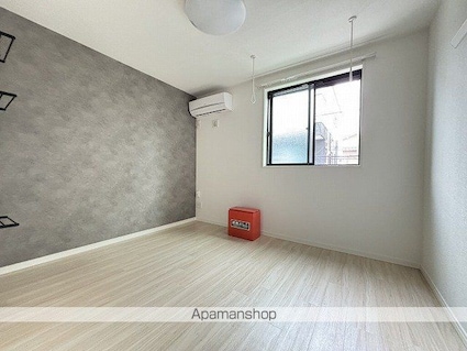 Ｂｌｕｅｂｉｒｄ　Ｈｏｕｓｉｎｇ[1R/17.5m2]のリビング・居間