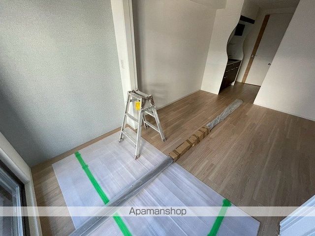セレニテ谷町六丁目アリエの内装写真