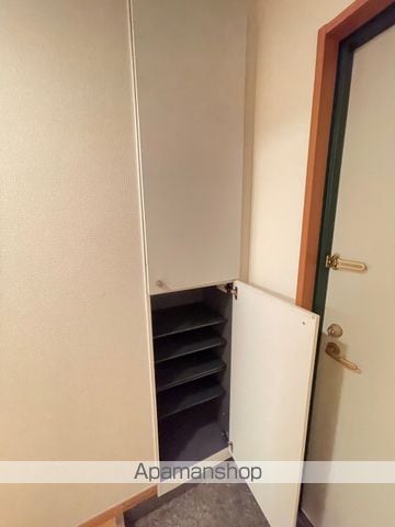 アヴァンサの内装写真