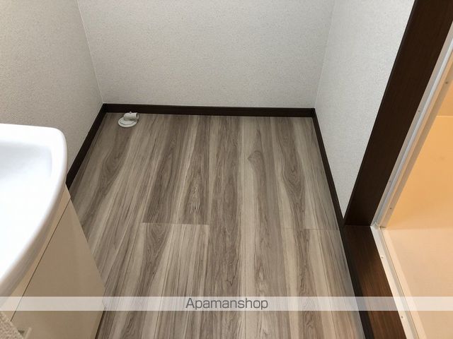 めぞん中里の内装写真
