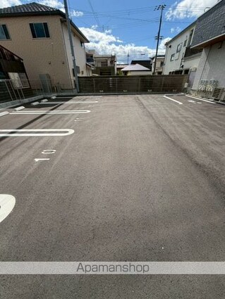 和歌山県和歌山市納定[1LDK/33.52m2]の駐車場1