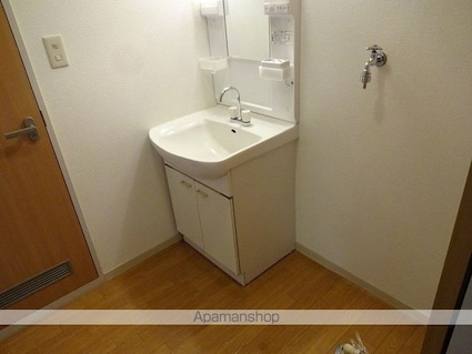 ファミール・ビレジ　Ａ棟[2LDK/56.66m2]の洗面所