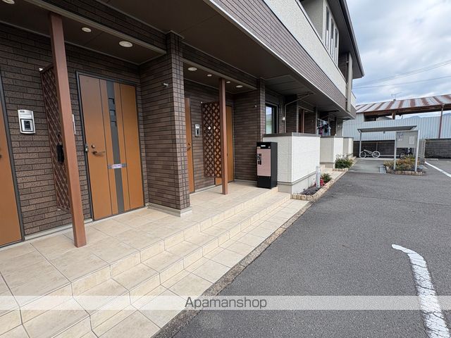 ハピア IIIの玄関写真