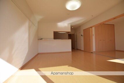 グレイスコート高嶺[2LDK/59.6m2]のリビング・居間