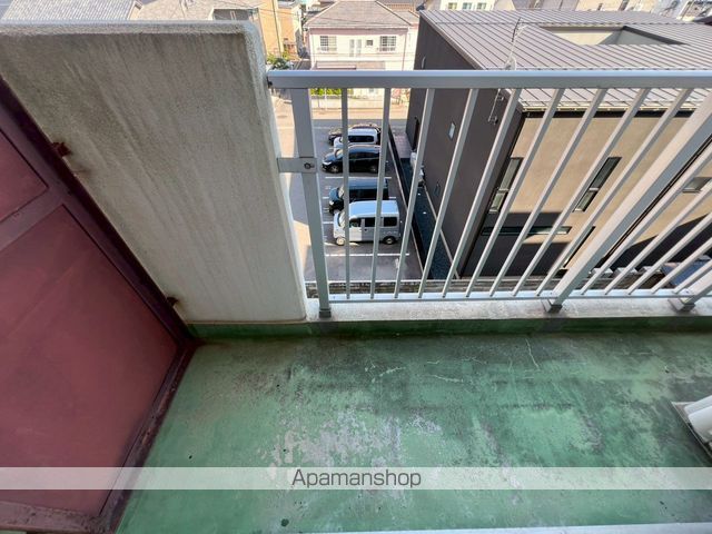 メゾンカフカスの内装写真