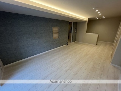 チップ[2LDK/71.51m2]のリビング・居間