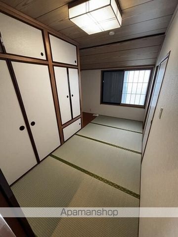 西武鉄道新宿線 東伏見駅 徒歩5分 2階建 築27年の内装写真