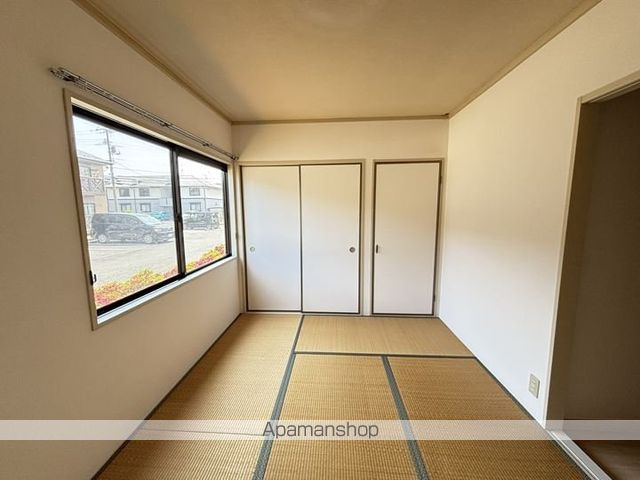 タウンハウス福原D棟の内装写真