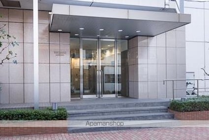 トレステージ目黒[1LDK/55.02m2]のエントランス