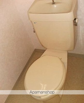 トライアングル筆山[1R/18.4m2]のトイレ