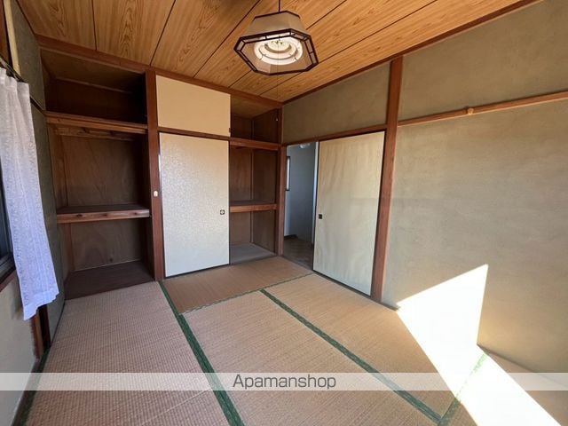 厚木市 2階建 築51年の内装写真