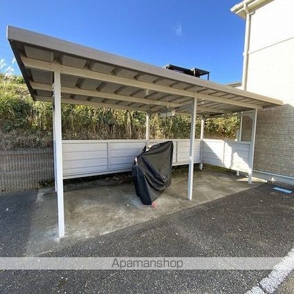 グランディール希[2LDK/56.19m2]の駐車場1