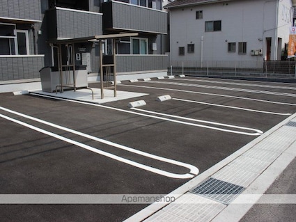 Ｄーｒｅｓｉｄｅｎｃｅ多治米東Ｓ[2LDK/54.23m2]の駐車場