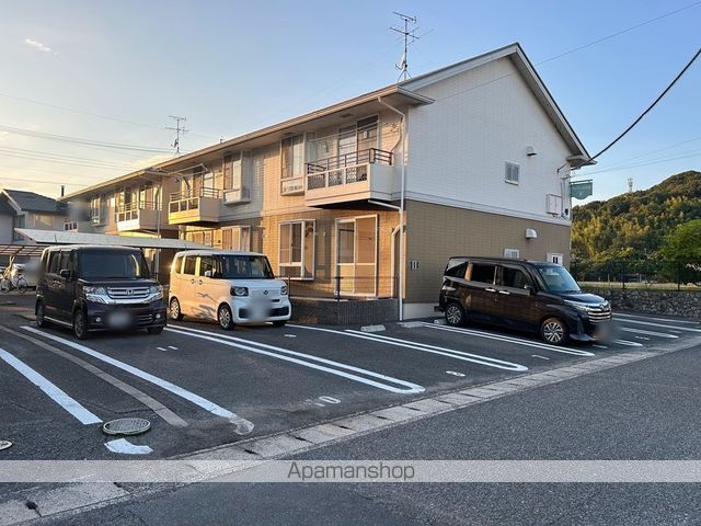 ファミーユ竹原 C