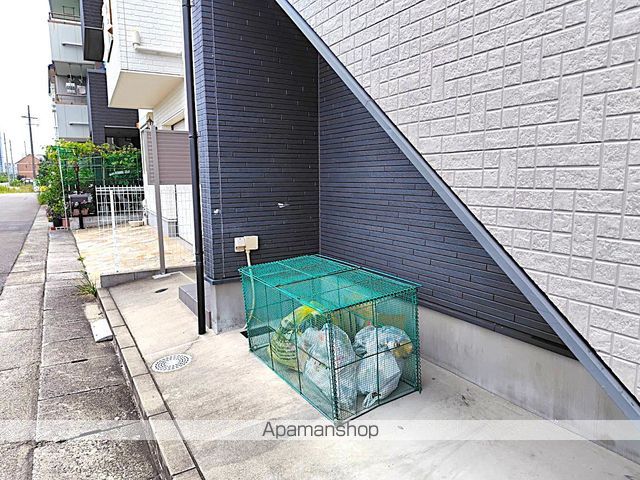 ロッククリスタル小木田の内装写真