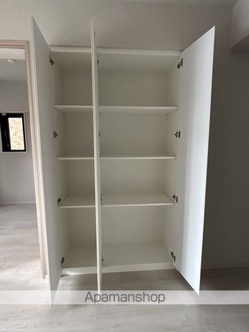 シーズンフラッツ青葉通一番町の内装写真