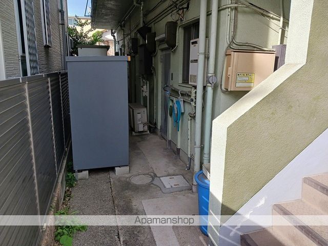 大東ビルの玄関写真