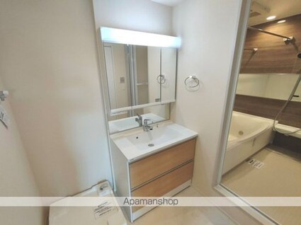 Ｌｕｍｉｅｒｅ　ｄｕ　ｓｏｌｅｉｌ[2LDK/60.23m2]の洗面所