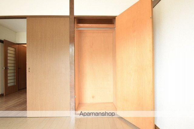 ザ・ビューヒルズIIの内装写真