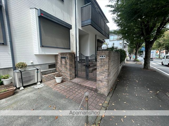 相模原市中央区由野台2丁目戸建の外観写真