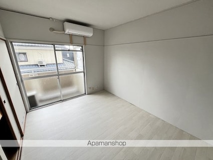 ヴィラナリー黒埼[3DK/46.7m2]のリビング・居間