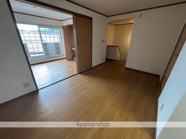 フォレスタ千丈の内装写真