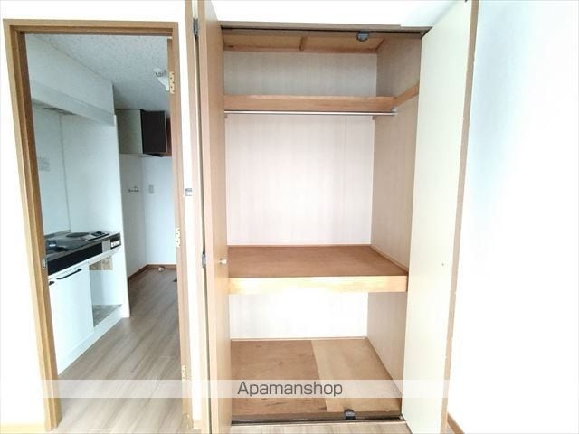 ロイヤルハイツ堀之内の内装写真