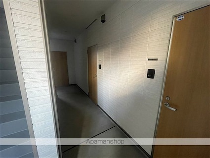 シャイニングパレス宮城野原[1LDK/28.8m2]のエントランス