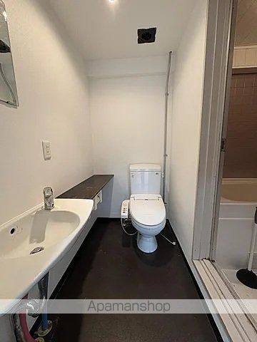 FARE岸の上の内装写真
