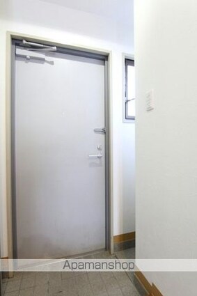 ヴィレッヂ上野[1K/22.8m2]の玄関