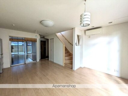 駅東Ａ邸[2LDK/83.21m2]の内装4