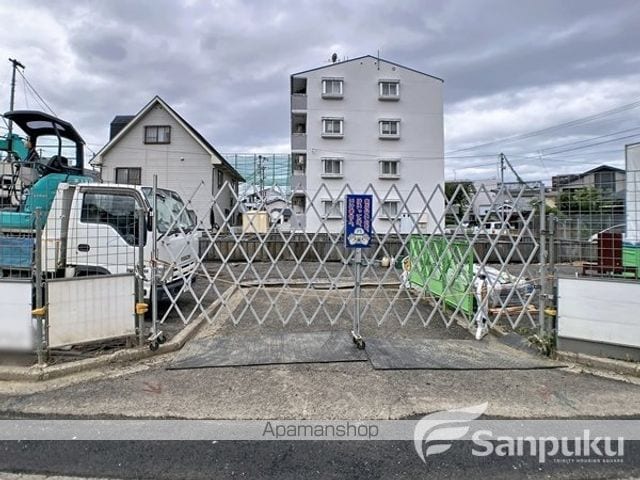 THREE ROOTSの玄関写真