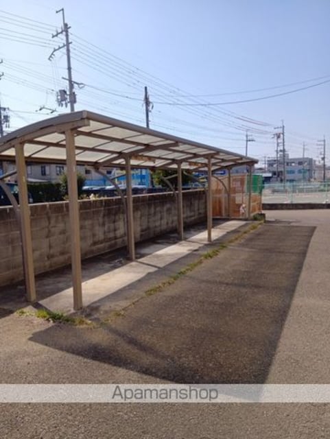 スクエアメゾン和歌山（旧サンＡ棟）[3LDK/61m2]の共用部