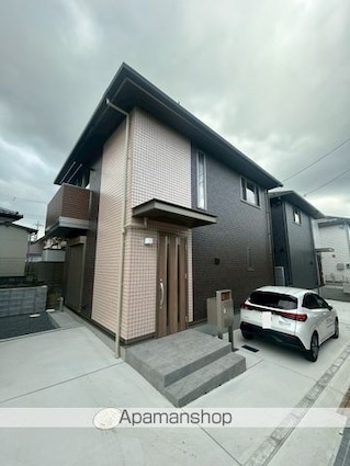 ヴィラ　ウィスタリア　Ｂ棟[3LDK/85.5m2]の外観1