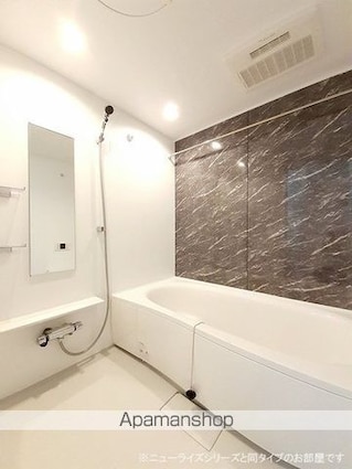 ウィステリアＢ[2LDK/59.55m2]のバス