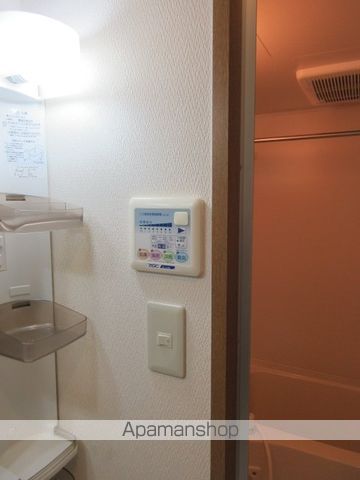 ロイヤルクイーンズパーク関目の内装写真