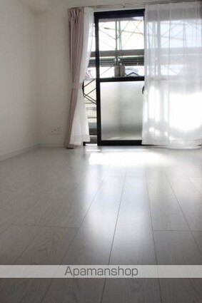 Ｃａｌｉｆｏｒｎｉａ　ＡＰＴ[1K/27.06m2]のリビング・居間