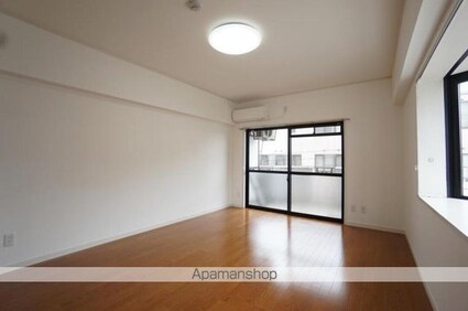 ロイヤルアネックス宮西[1K/20m2]のリビング・居間