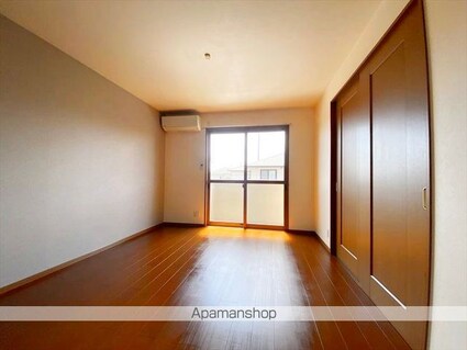 ロイヤルガーデンミルフィー　Ｂ棟[2LDK/55.45m2]の内装2