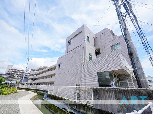 松山南マンションの外観写真