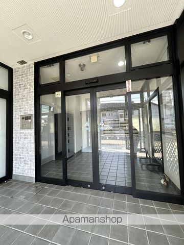 TBKビルの玄関写真